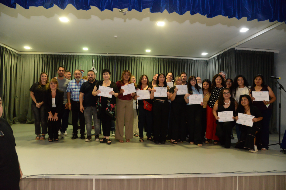 Acto de Egresados y cierre del año lectivo de AGEC 2025 Imagen Local