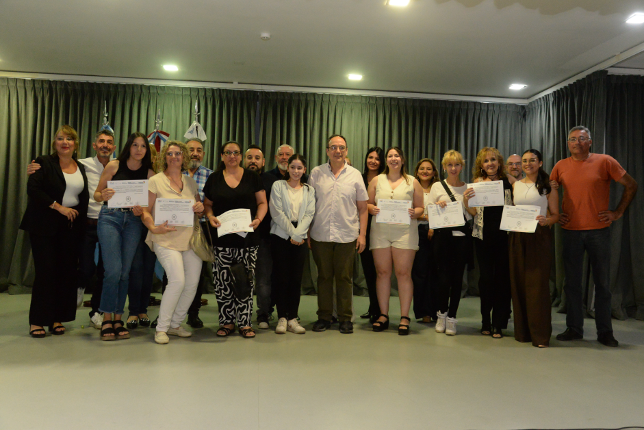 Acto de Egresados y cierre del año lectivo de AGEC 2025 Imagen Local