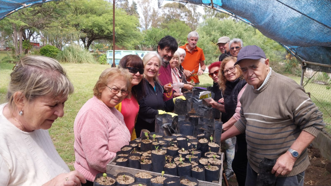 vivero forestal agec Imagen Local